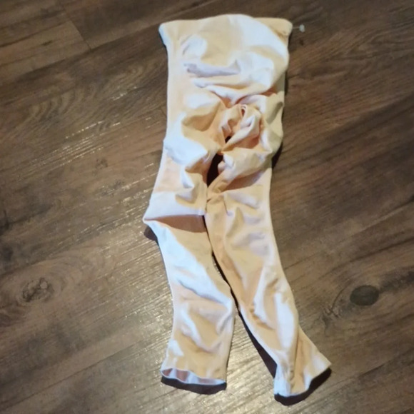 SKIMS Light Tan Nude High Waisted Shape Wear Spanx Bottoms A42 - Picture 1 of 4